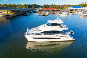 2023 Aquila 54 Yacht thumbnail 9