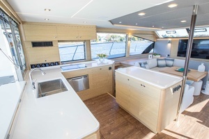 2023 Aquila 54 Yacht thumbnail 31