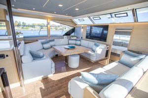 Photo 6028609 for 2023 Aquila 54 Yacht  