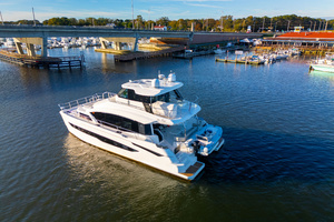 2023 Aquila 54 Yacht thumbnail 3