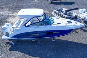 33FT (10.06M) REGAL yacht for sale