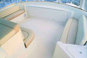 2001 Donzi 73 Sport Yacht thumbnail 5