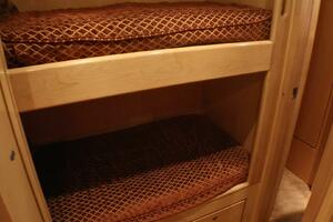 2001 Donzi 73' Sport Fish  Guest Stateroom