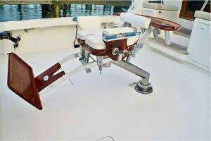 2001 Donzi 73 Sport Yacht thumbnail 67