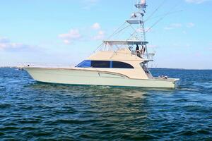 2001 Donzi 73' Sport Yacht  Port Profile