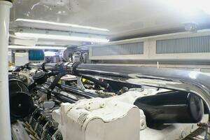 2001 Donzi 73 Sport Yacht thumbnail 71