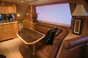 2001 Donzi 73 Sport Yacht thumbnail 19