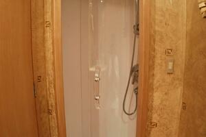 2001 Donzi 73' Sport Fish  VIP Head 3