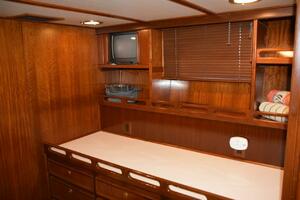 QA3 48ft Hatteras Yacht For Sale