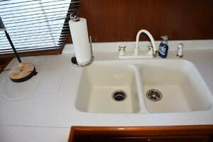 QA3 48ft Hatteras Yacht For Sale