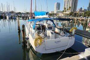 2020 Jeanneau Sun Odyssey 410 thumbnail 3
