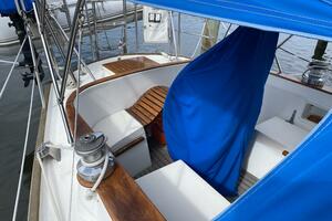 Morning Light 37ft Dickerson Yacht For Sale
