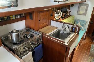 Morning Light 37ft Dickerson Yacht For Sale