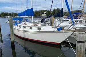 Morning Light 37ft Dickerson Yacht For Sale