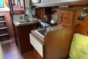 1987 Dickerson 37 aft cockpit thumbnail 41
