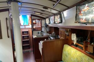 Morning Light 37ft Dickerson Yacht For Sale