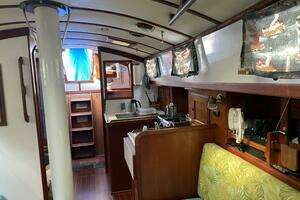 1987 Dickerson 37 aft cockpit thumbnail 33