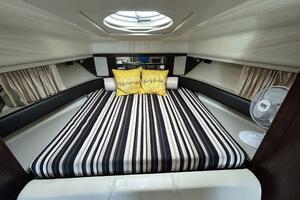 35ft Monterey Yacht For Sale