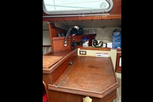 30ft Ericson Yacht For Sale