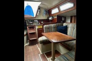 30ft Ericson Yacht For Sale