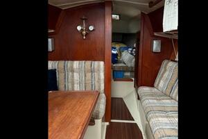 30ft Ericson Yacht For Sale