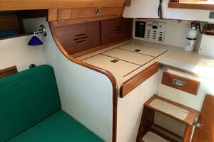 35ft Hinckley Yacht For Sale