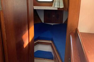 35ft Hinckley Yacht For Sale