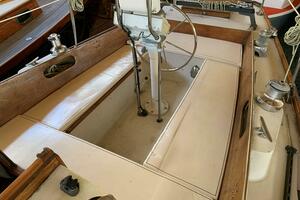 35ft Hinckley Yacht For Sale