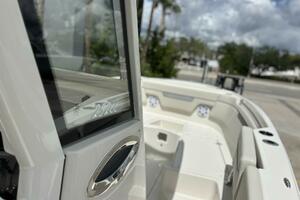 Photo 5709694 for 2026 Sailfish 252 CC  