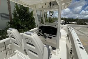 Photo 5709692 for 2026 Sailfish 252 CC  