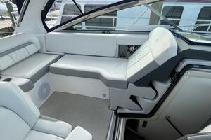 WHERE S MIKE 33ft Regal Yacht For Sale