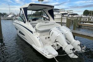 WHERE S MIKE 33ft Regal Yacht For Sale
