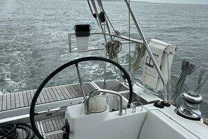 2017 Beneteau Oceanis 45 thumbnail 29