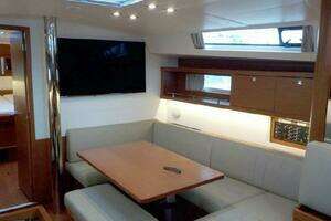 2017 Beneteau Oceanis 45 thumbnail 42