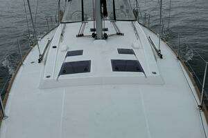 2017 Beneteau Oceanis 45 thumbnail 19