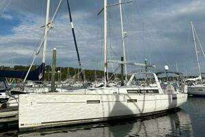 2017 Beneteau Oceanis 45 thumbnail 7