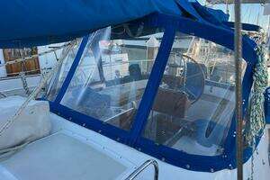 1986 Tayana V42 thumbnail 6