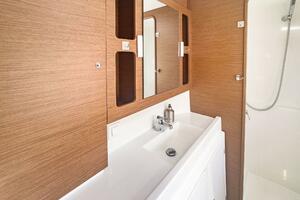 2020-lagoon-42-sail-9966407-20251002095051511-1.jpg