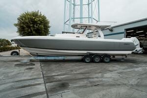 TIGHTEN UP 40ft Intrepid Yacht For Sale