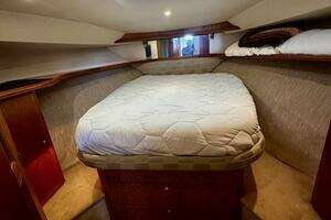 2001 Silverton 42 Convertible thumbnail 36