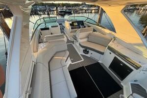 35ft Sea Ray Yacht For Sale