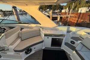 35ft Sea Ray Yacht For Sale