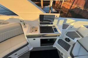 35ft Sea Ray Yacht For Sale