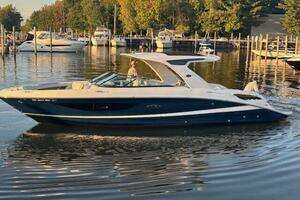  2022 Sea Ray SLX350 Yacht For Sale in Guilford NH