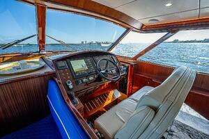 2022 Maverick 50 Sport Yacht thumbnail 9