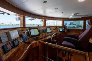 ALENIEL 87ft Johnson Yacht For Sale