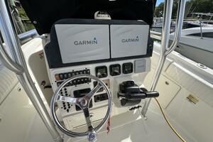 25ft Hydra Sports Yacht For Sale