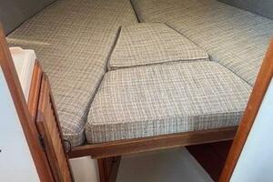 Dulcinea 30ft Willard Yacht For Sale
