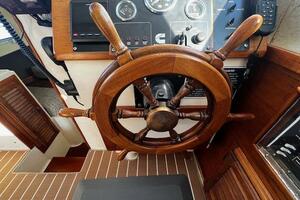 Dulcinea 30ft Willard Yacht For Sale
