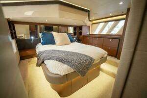 2016 Sea Ray 510 Fly thumbnail 26